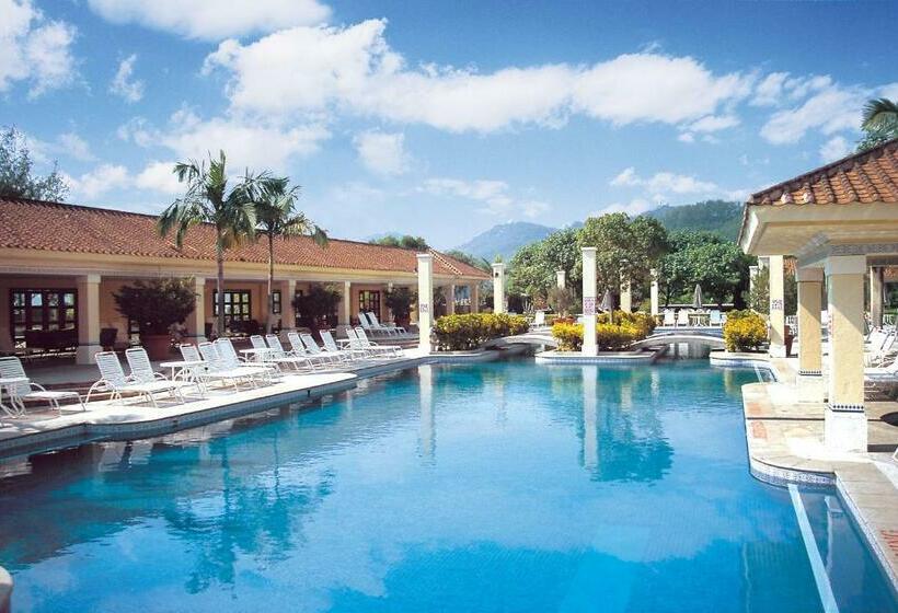 اتاق سوپریور با تخت بزرگ, Grand Coloane Resort