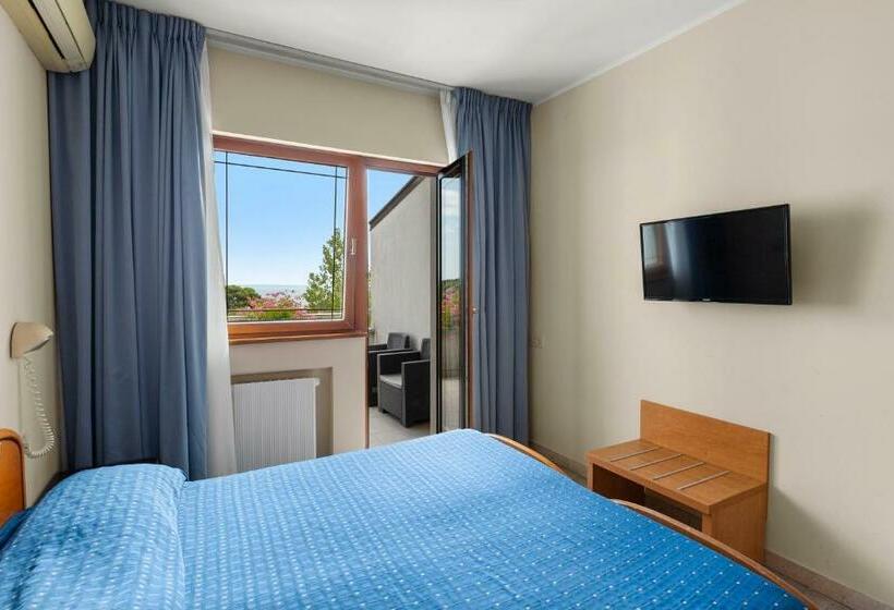 غرفة قياسية, Ai Sette Nani