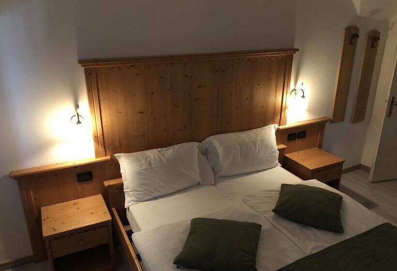 Номер Стандарт Трехместный, Albergo Alla Costa
