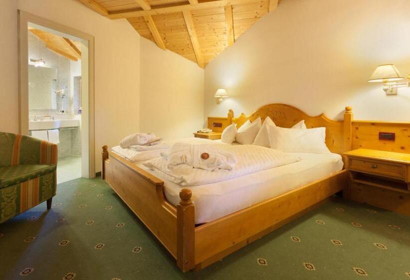 经济房, Ansitz Jakoberhof