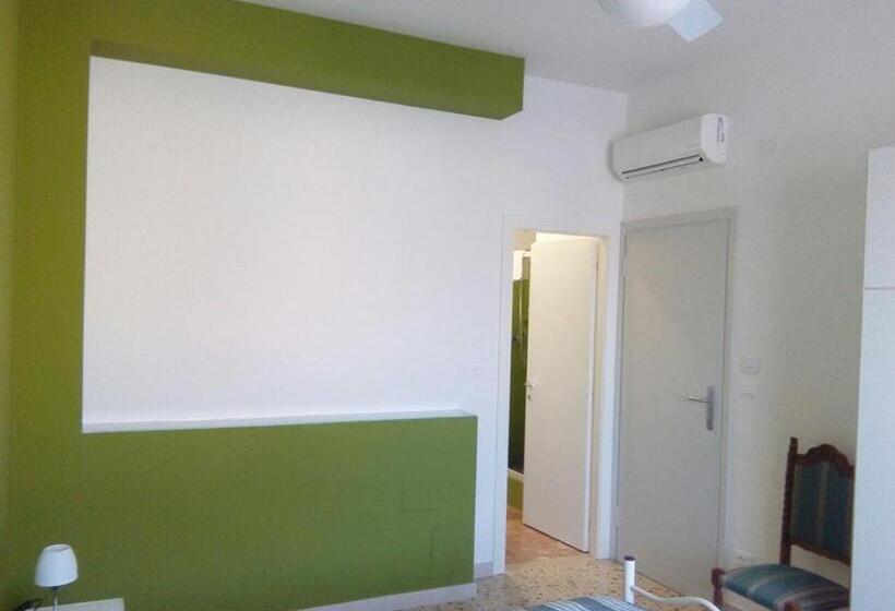 غرفة قياسية, Gardenia