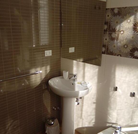 غرفة عائلية, Gardenia