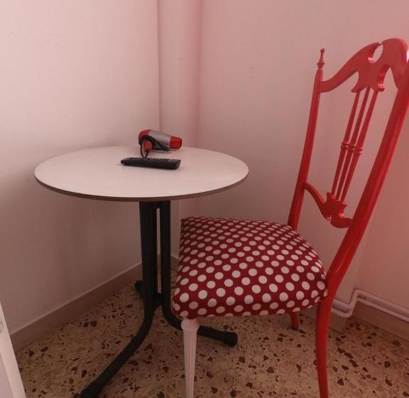 غرفة قياسية مع حمام خارجي, Gardenia