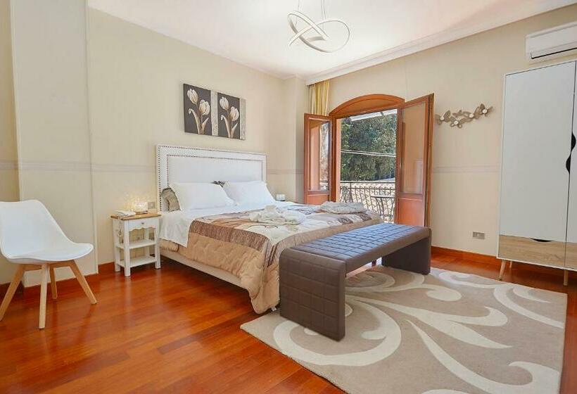 غرفة سوبيريور رباعية, La Tavernetta