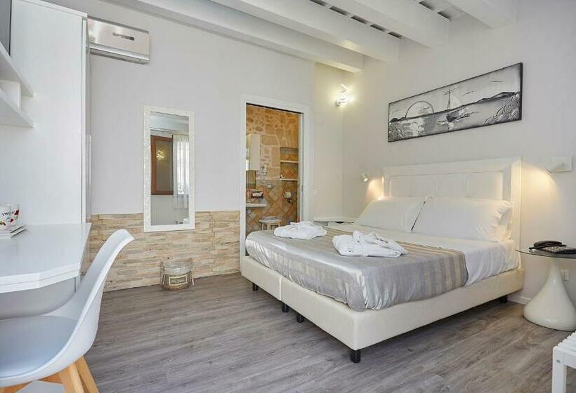 غرفة قياسية, La Tavernetta