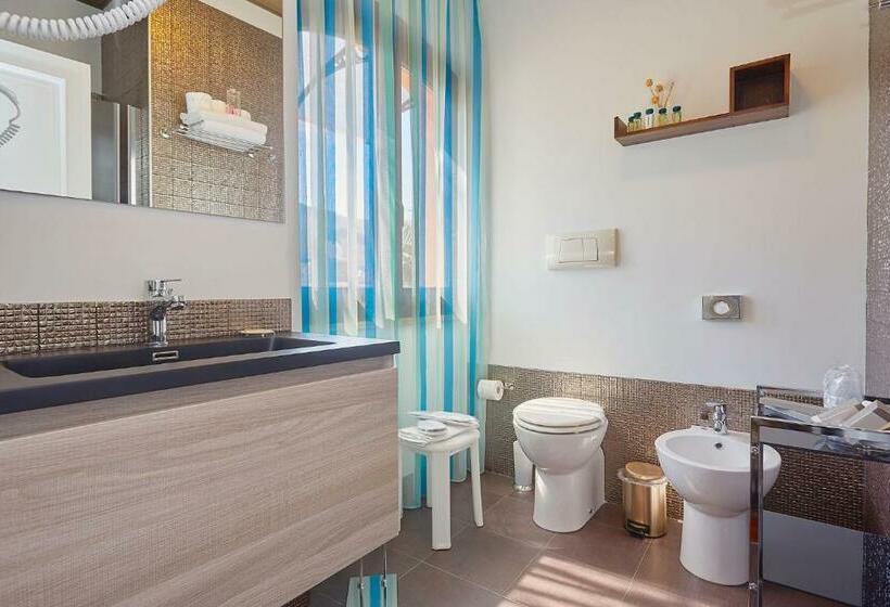 غرفة سوبيريور رباعية, La Tavernetta