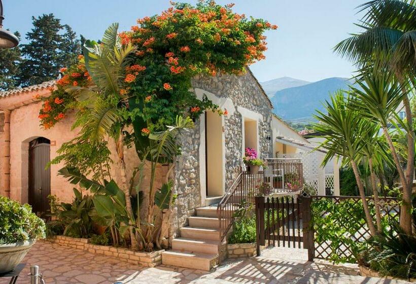 غرفة إدارية مطلة على البحر, La Tavernetta