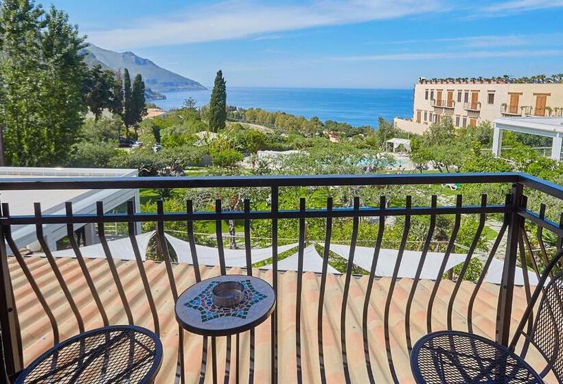 Triple Room Sea View, La Tavernetta