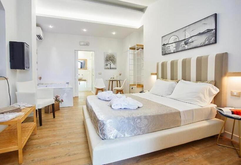 غرفة سوبيريور مزود بجاكوزى, La Tavernetta