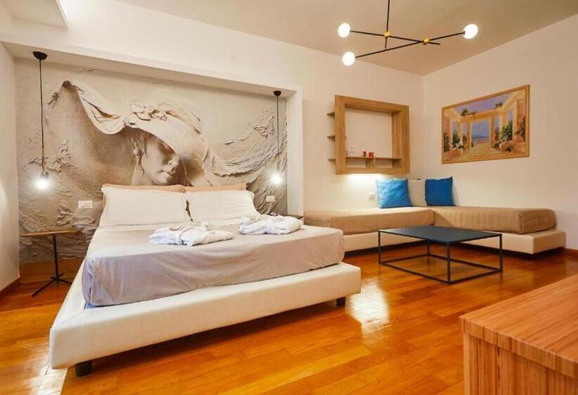 غرفة ديلوكس رباعية, La Tavernetta