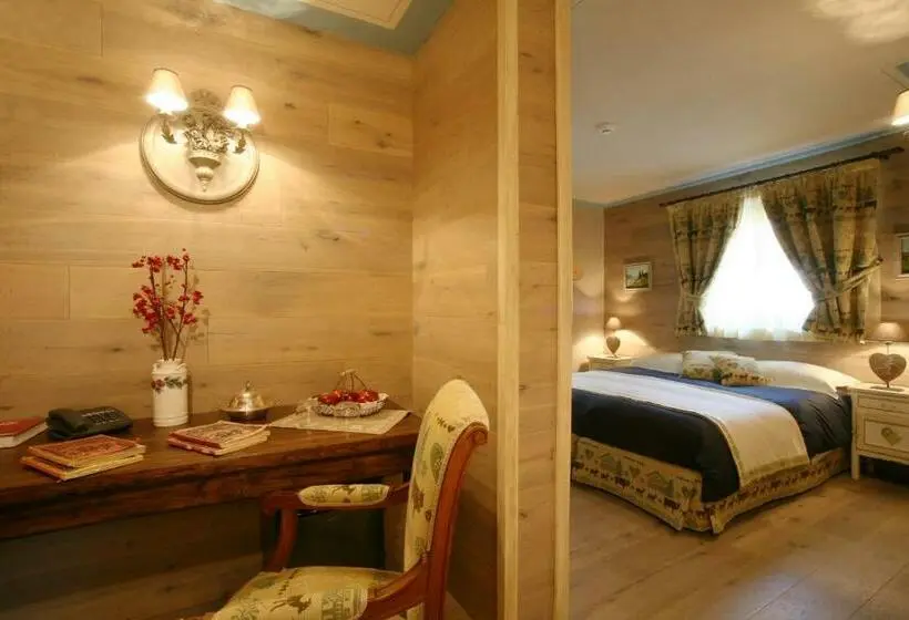 اتاق استاندارد با بالکن, Letterario Locanda Collomb