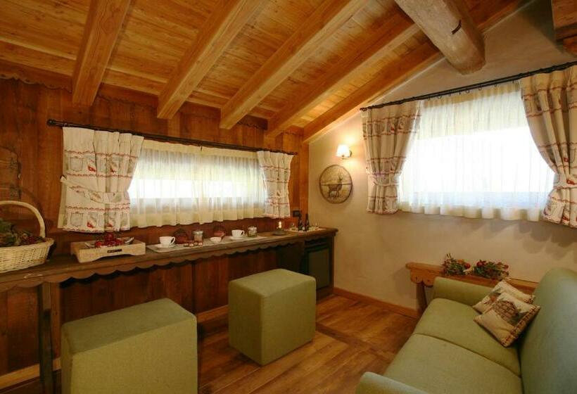 سوییت جونیور, Letterario Locanda Collomb