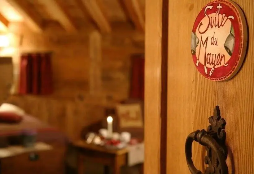 سوئیت با وان آب گرم, Letterario Locanda Collomb