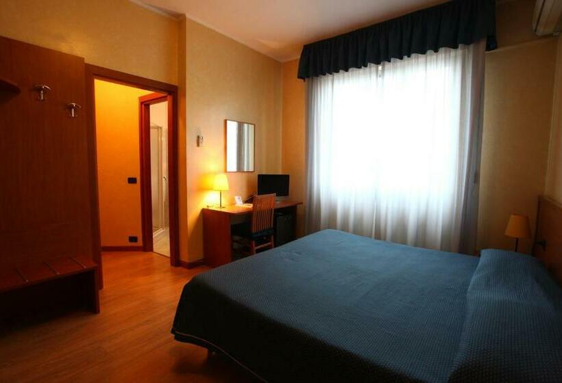 חדר סטנדרט, Lincoln