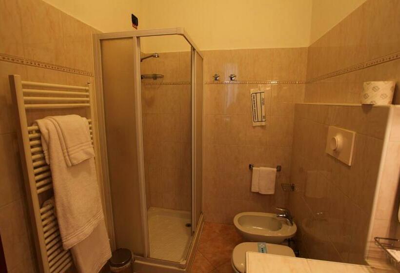 חדר סטנדרט, Lincoln