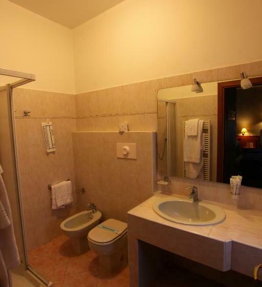 חדר סטנדרט יחיד, Lincoln