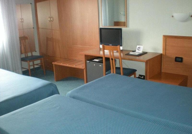 חדר סטנדרט לארבעה, Lincoln