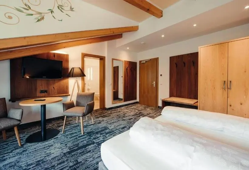 Comfort room with balcony, Ludwigshof & Luvina