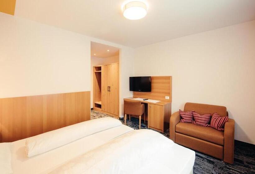 غرفة كومفورت, Ludwigshof & Luvina