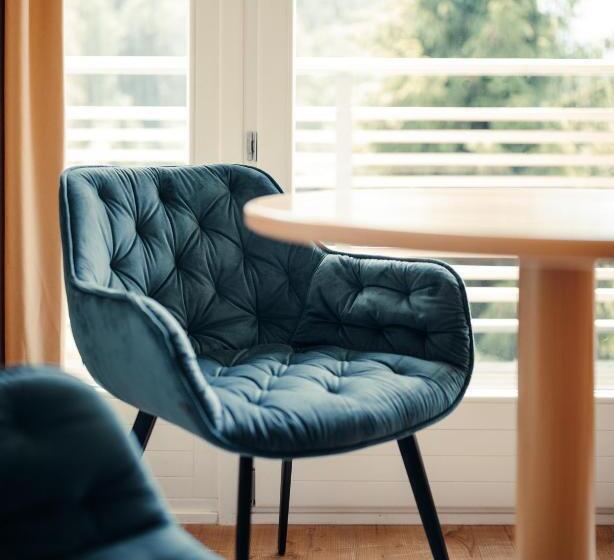 غرفة قياسية مزوَّدة بشُرفة, Ludwigshof & Luvina