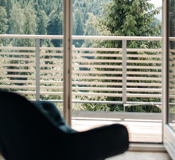 غرفة قياسية مزوَّدة بشُرفة, Ludwigshof & Luvina