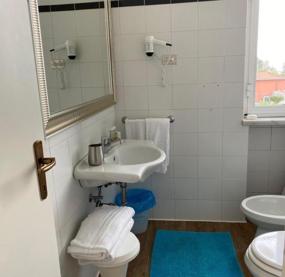 غرفة قياسية, Maison Del Magra