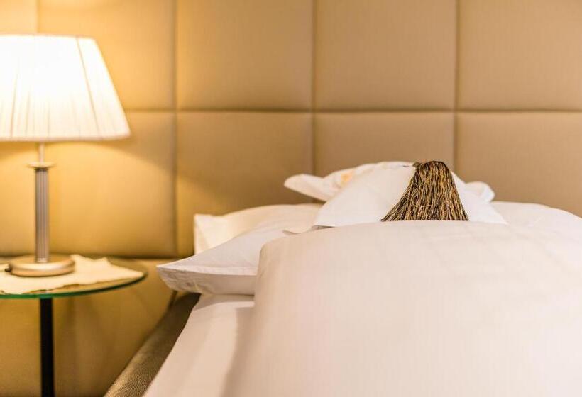 سوییت خانوادگی, Mühlbacherhof