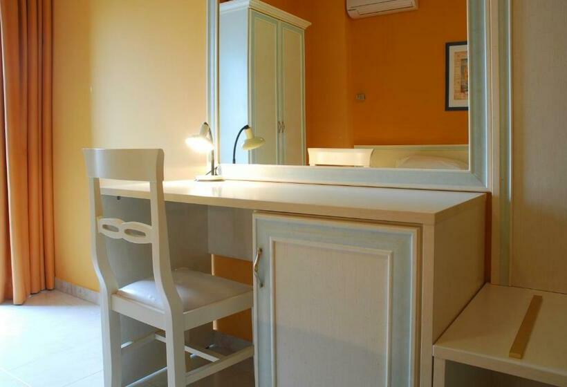 اتاق استاندارد, Michelangelo