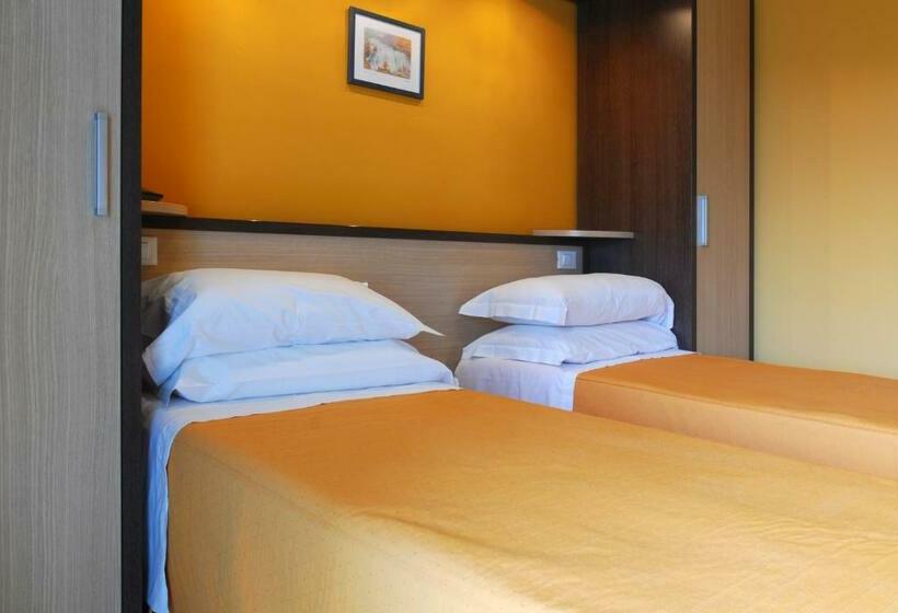 اتاق استاندارد یک نفره, Michelangelo