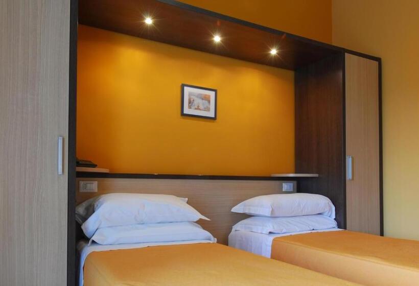 اتاق استاندارد یک نفره, Michelangelo