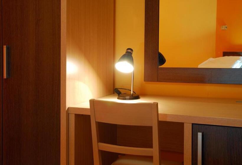 اتاق استاندارد, Michelangelo