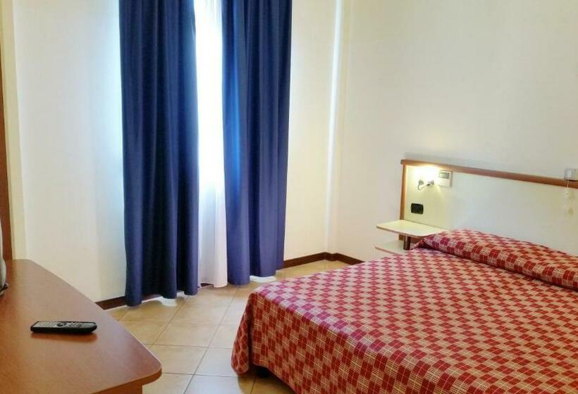 小型套房, Miravalle