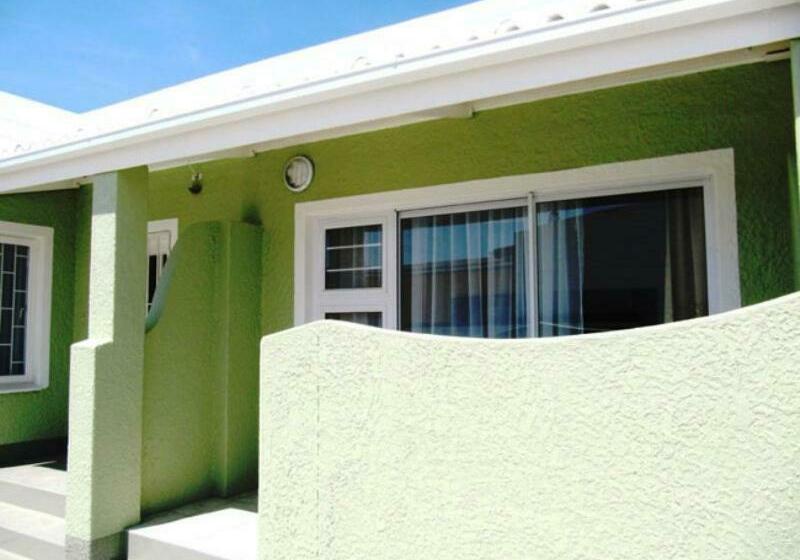 اتاق استاندارد, Pebble Stone House