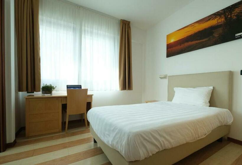 장애인을 위한 스탠다드 룸, Portavaldera