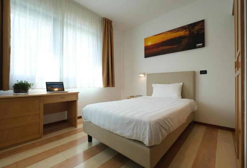 스탠다드 룸, Portavaldera