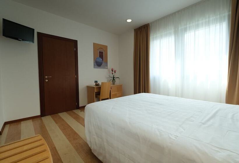 스탠다드 룸, Portavaldera