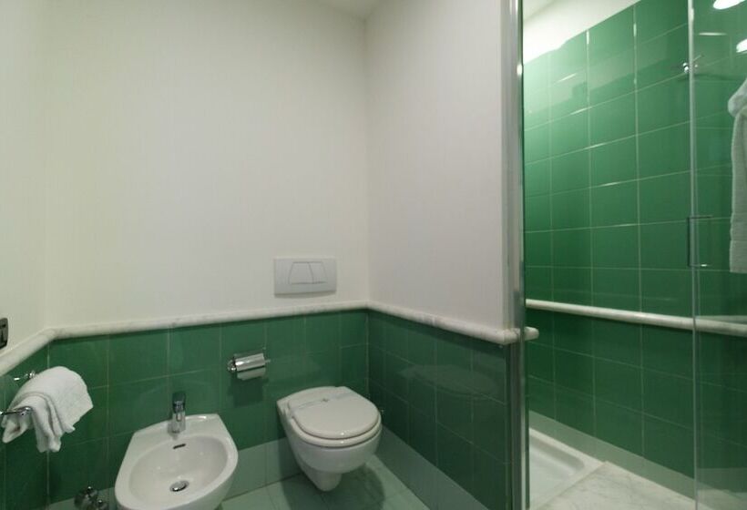 스탠다드 룸, Portavaldera