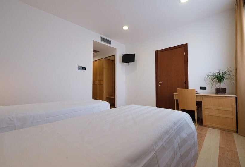 스탠다드 룸, Portavaldera