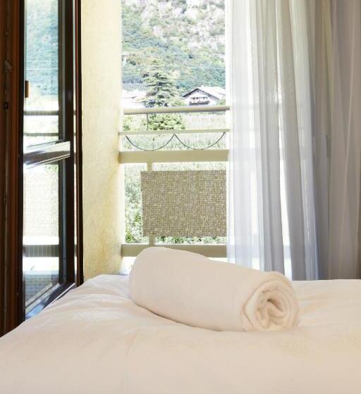 חדר סטנדרט יחיד, Raffl