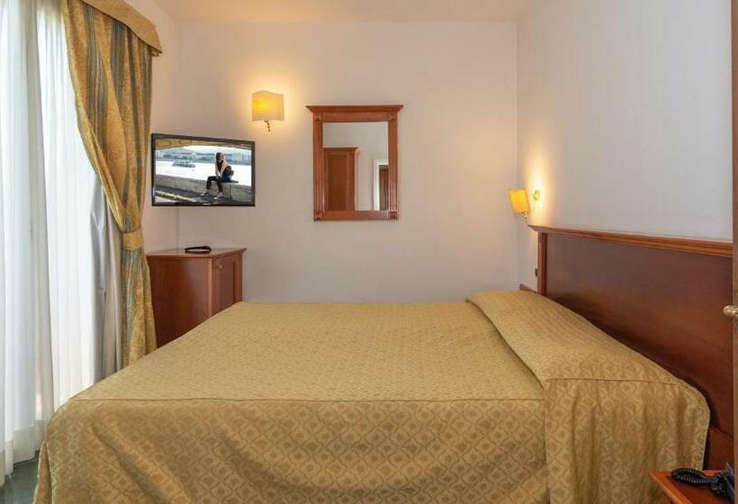 Apartamento 1 Dormitório, Residence Villa Marzia