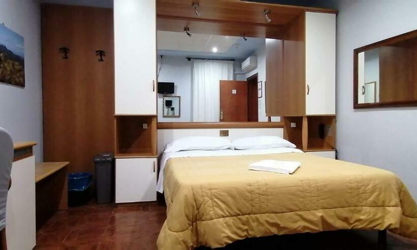 اتاق استاندارد یک نفره, Saint Lorenz