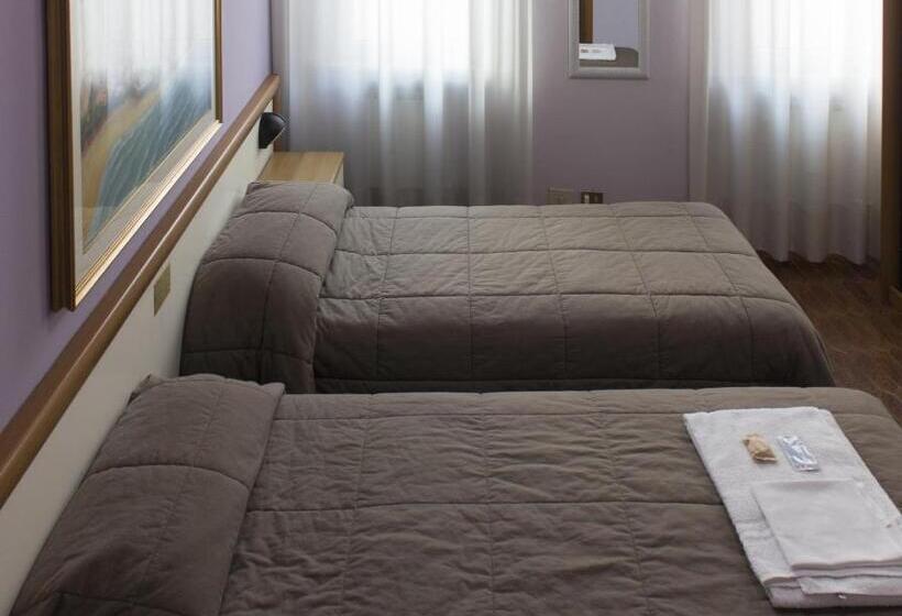 اتاق استاندارد, Saint Lorenz