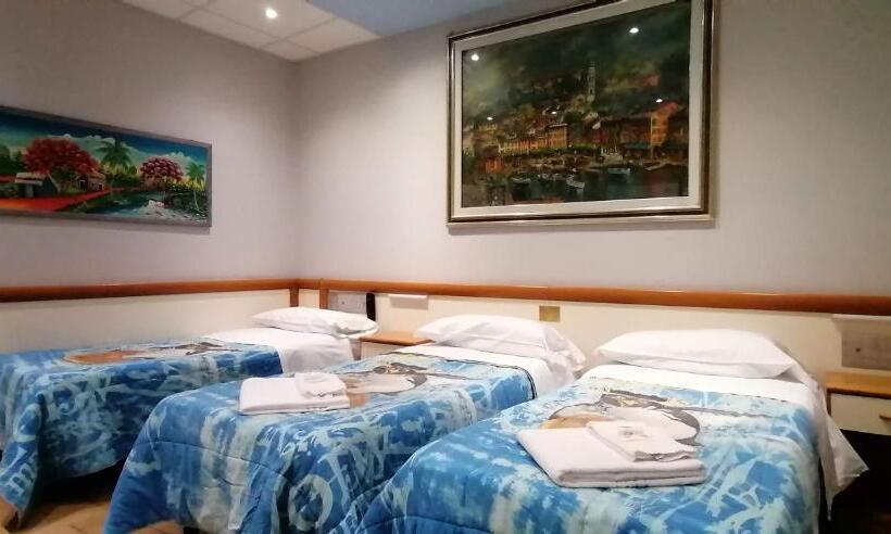 اتاق استاندارد سه نفره, Saint Lorenz