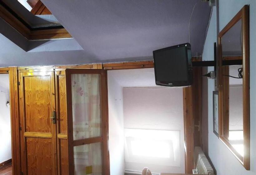 اتاق اکونومی یک تخته, Saint Lorenz