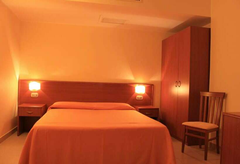 חדר סטנדרט, Sette E Mezzo