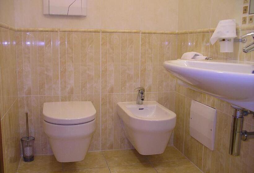 חדר סטנדרט יחיד, Sette E Mezzo