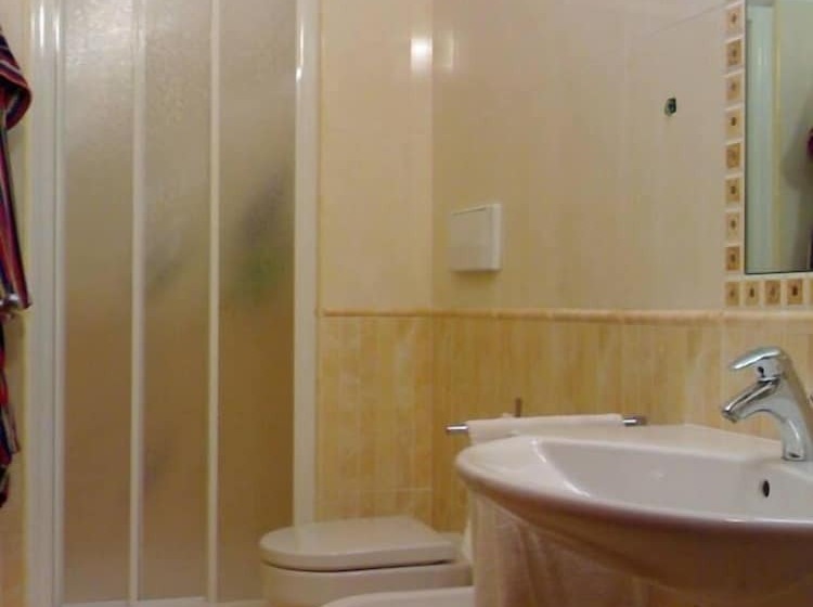 غرفة قياسية, Sette E Mezzo