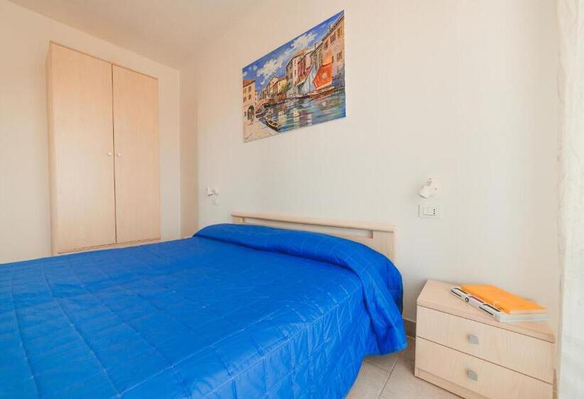 2침실 아파트 정원구비, Residence Nova Marina