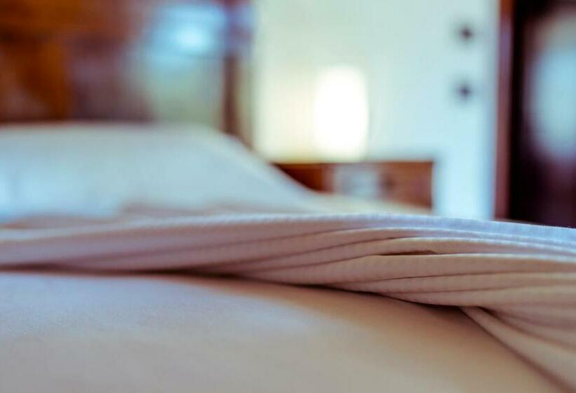 شقة غرفتين, Cascina La Palazzina