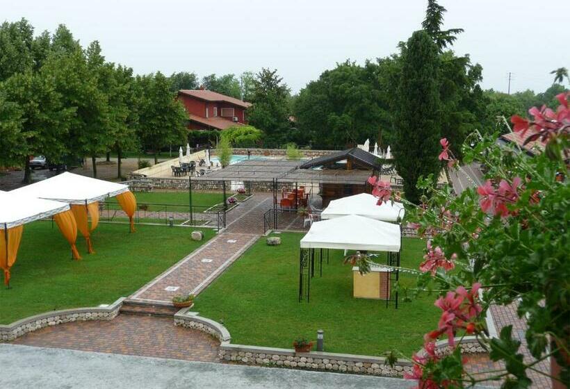 バルコニー付きスタンダードルーム, Gelindo Dei Magredi